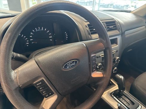 Used 2010 Ford Fusion SE FWD image 17