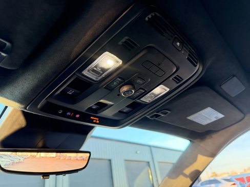 Used 2021 Cadillac Escalade Sport Platinum w/ LPO, ONYX Package image 16