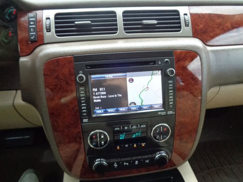 Used 2012 Chevrolet Tahoe LTZ image 20