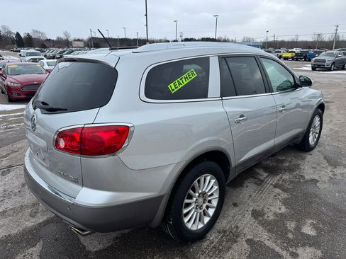 Used 2011 Buick Enclave CXL image 5