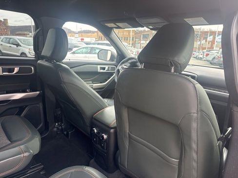 Used 2022 Ford Explorer Timberline image 9