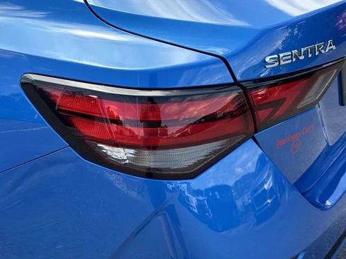Used 2025 Nissan Sentra SV FWD image 12