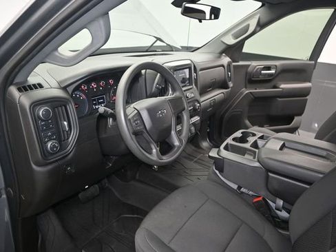 Used 2021 Chevrolet Silverado 1500 Custom Trail Boss AWD/4WD image 4