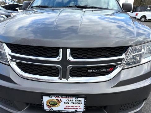 Used 2013 Dodge Journey SE image 26