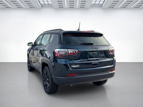 New 2026 Jeep Compass Latitude AWD/4WD image 5