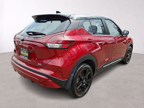 Used 2023 Nissan Kicks SR FWD image 7