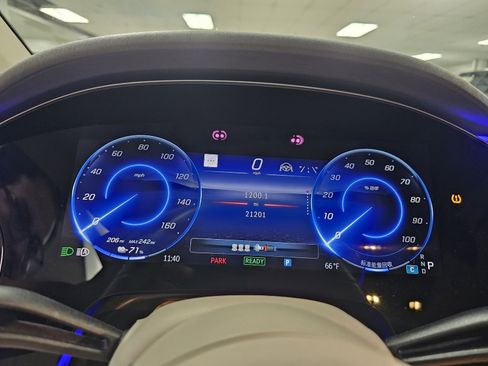 Used 2023 Mercedes-Benz EQS 580 4MATIC Sedan image 11