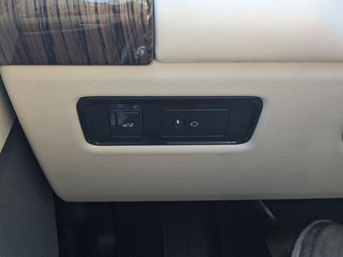 Used 2019 Land Rover Range Rover HSE AWD/4WD image 27