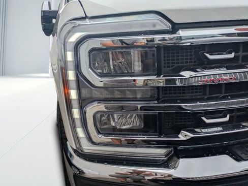 Used 2025 Ford F250 Lariat w/ Lariat Ultimate Package AWD/4WD image 7
