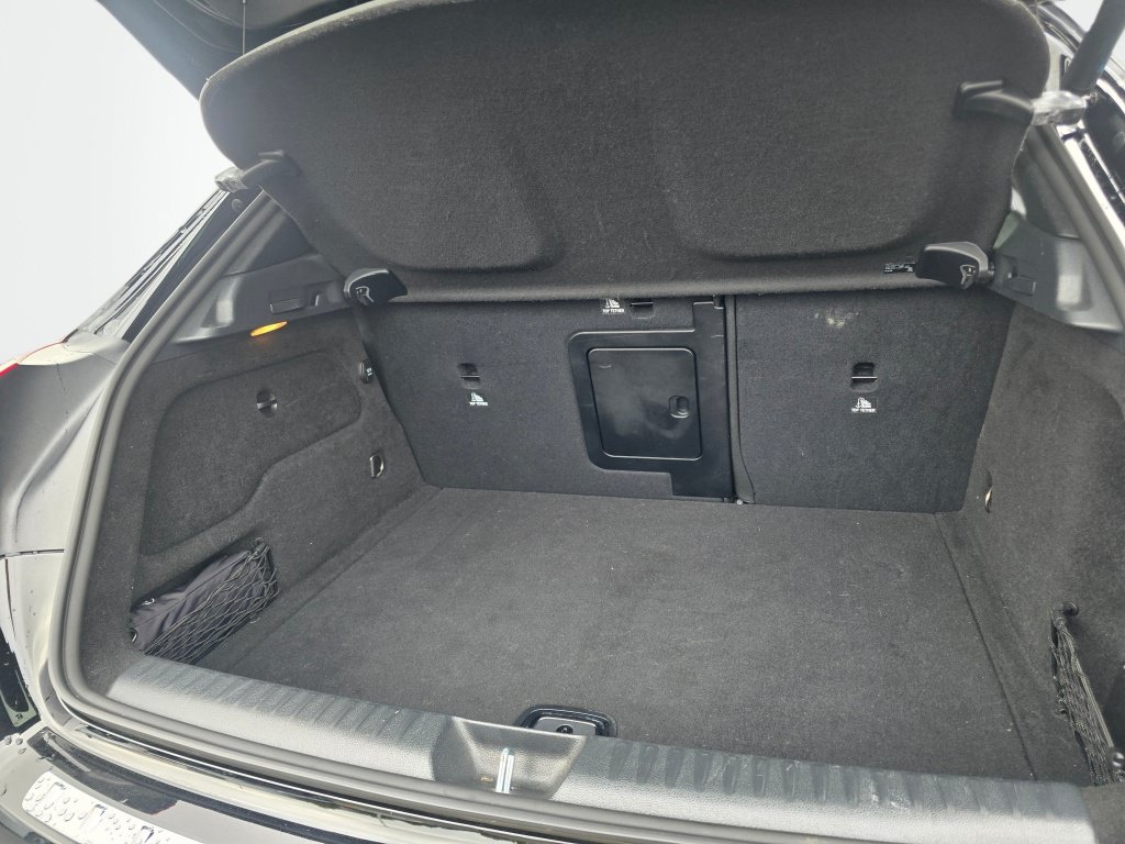 Used 2018 Mercedes-Benz GLA 250 4MATIC image 23