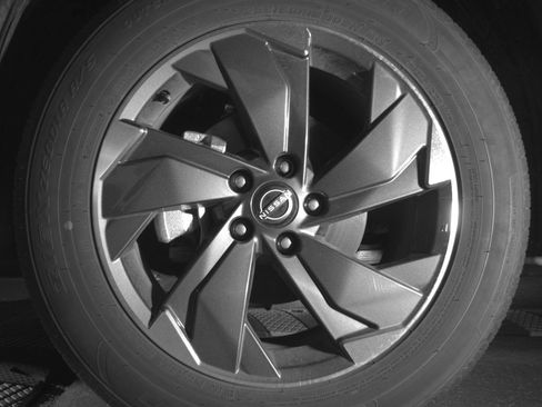 Used 2025 Nissan Rogue SV image 12