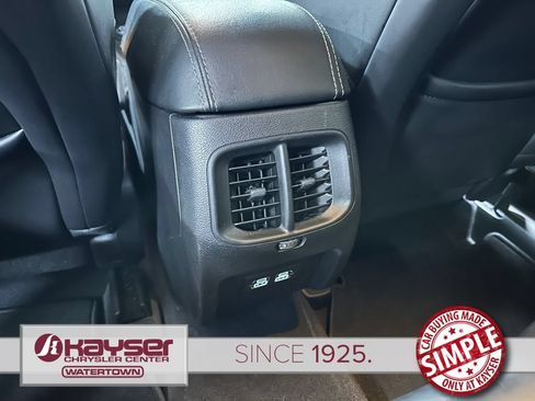 Used 2021 Jeep Cherokee Latitude Lux AWD/4WD image 36