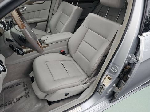 Used 2011 Mercedes-Benz E 350 4MATIC Sedan w/ Premium 1 Pkg image 6