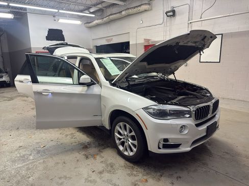 Used 2014 BMW X5 xDrive35i image 7