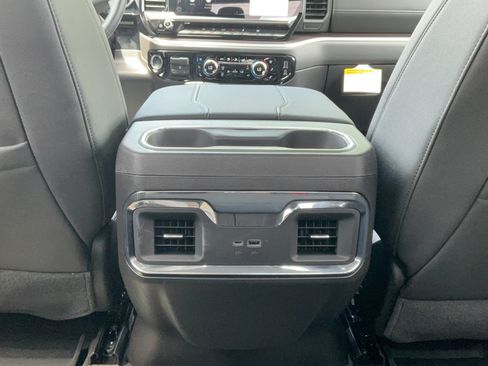 Used 2026 GMC Sierra 1500 SLT RWD image 20