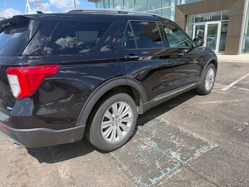 Used 2020 Ford Explorer Limited w/ Class III Trailer Tow Package image 4