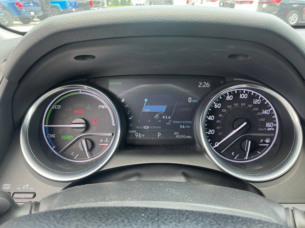Used 2020 Toyota Camry XLE FWD image 34