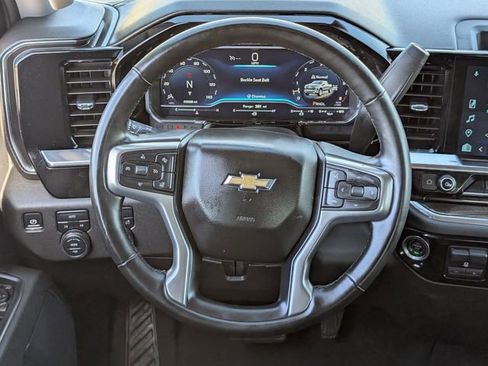 Used 2025 Chevrolet Silverado 1500 LT image 12