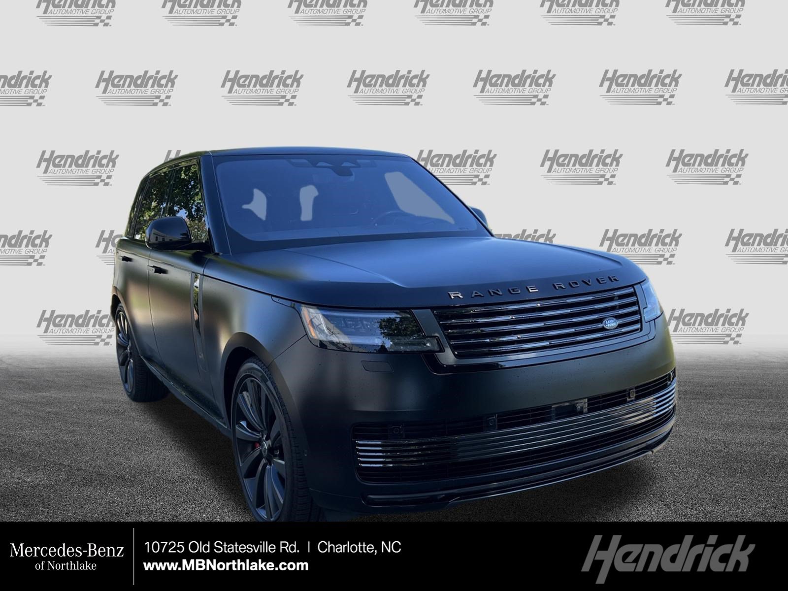 Used 2023 Land Rover Range Rover SV AWD/4WD image 1