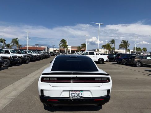 Used 2026 Dodge Charger Scat Pack w/ Blacktop Package AWD/4WD image 7
