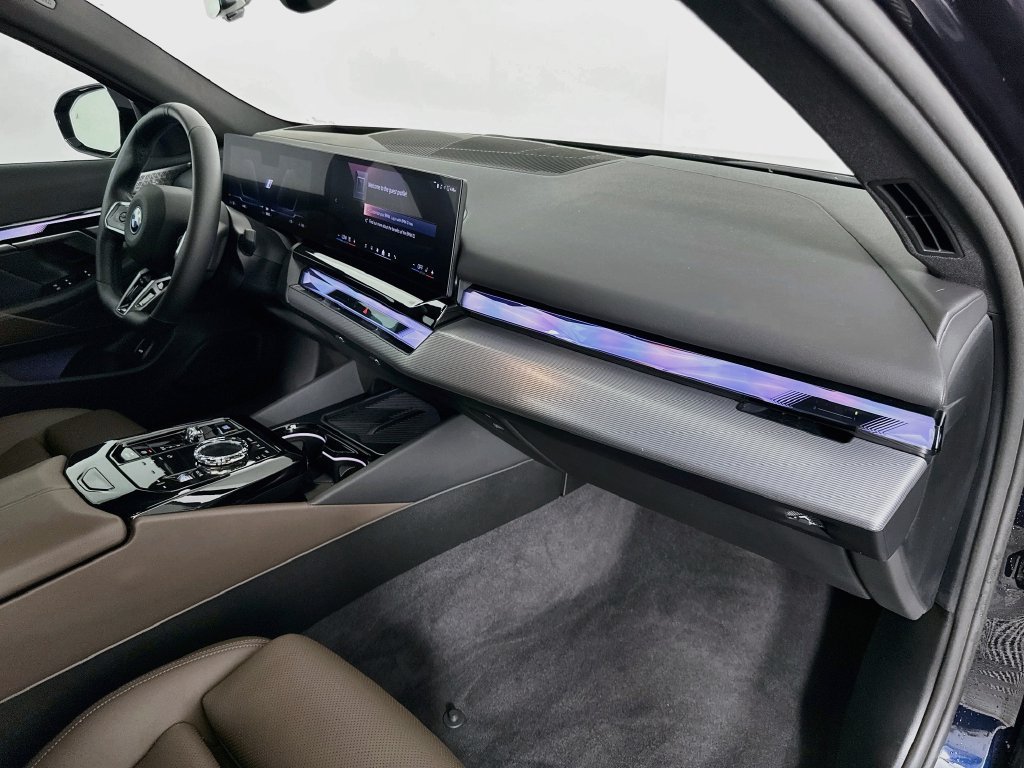 Certified 2024 BMW i5 eDrive40i w/ Executive Package RWD image 29