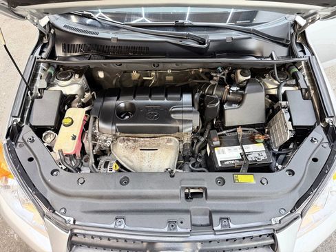 Used 2011 Toyota RAV4 4WD w/ Base L4 Extra Value Pkg image 24