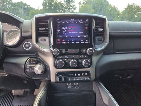 Used 2020 RAM 1500 Laramie AWD/4WD image 12