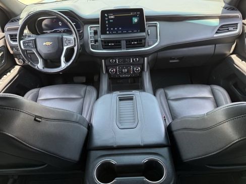 Used 2022 Chevrolet Tahoe LT w/ Luxury Package AWD/4WD image 11