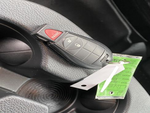 Used 2018 RAM 1500 Express w/ Express Value Package image 29