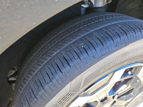 Used 2025 Hyundai Santa Fe SEL image 29