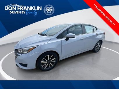 New 2025 Nissan Versa SV w/ Trunk Package