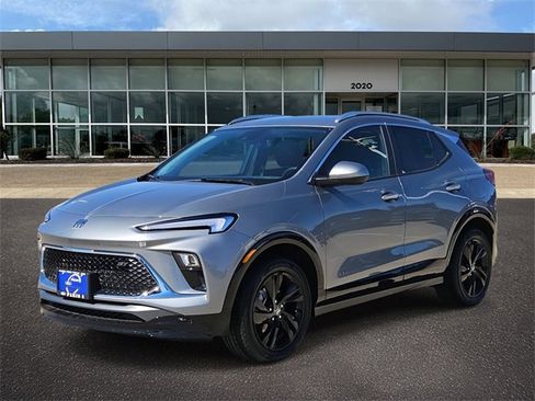 Used 2025 Buick Encore GX Sport Touring image 3