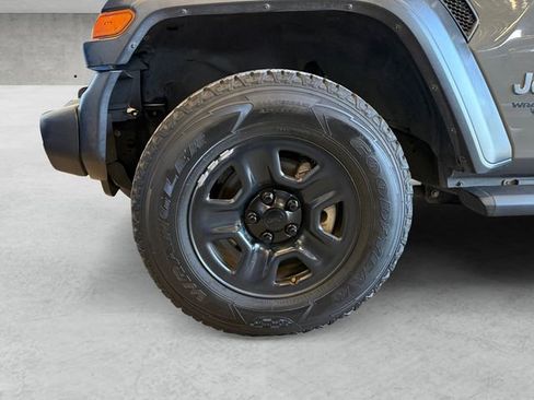 Used 2018 Jeep Wrangler Unlimited Sport image 23