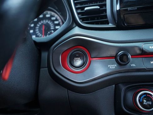 Used 2019 Hyundai Veloster Turbo image 24