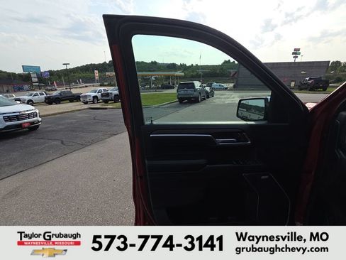 Used 2023 GMC Sierra 1500 SLT w/ SLT Premium Plus Package AWD/4WD image 14