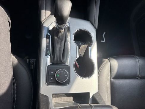 Used 2023 Chevrolet Blazer LT image 18