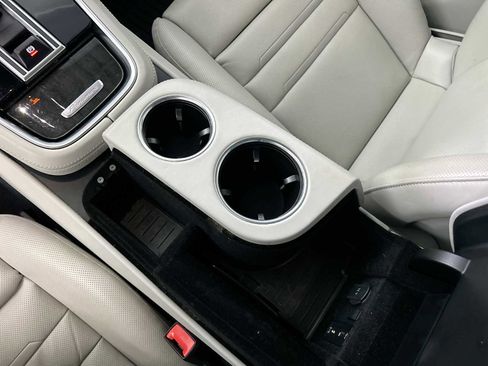 Used 2018 Porsche Panamera 4 Executive image 23