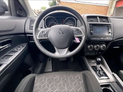 Used 2024 Mitsubishi Outlander Sport ES AWD/4WD image 5