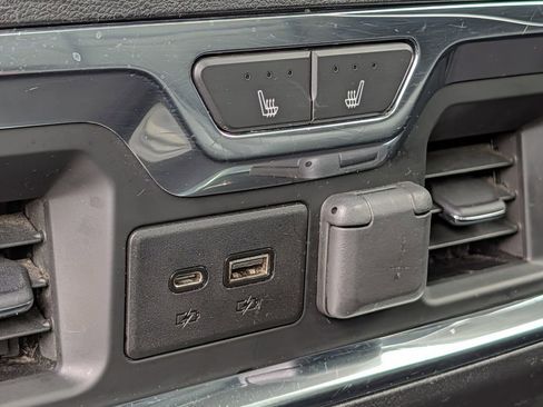 Used 2019 GMC Sierra 1500 Denali w/ Denali Ultimate Package AWD/4WD image 32