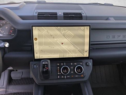 New 2026 Land Rover Defender 110 X-Dynamic SE AWD/4WD image 12