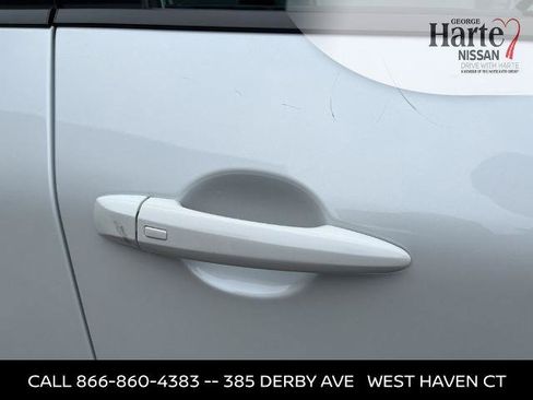 Certified 2025 Nissan Rogue SV AWD/4WD image 14