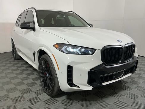 New 2026 BMW X5 M60i image 4