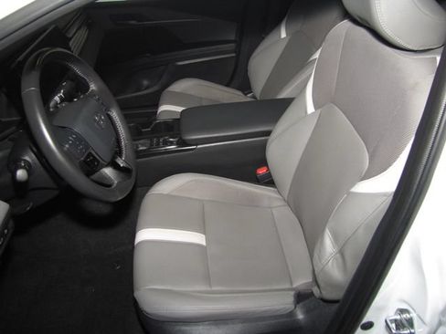Used 2025 Toyota Camry SE w/ Multimedia Upgrade Package FWD image 10