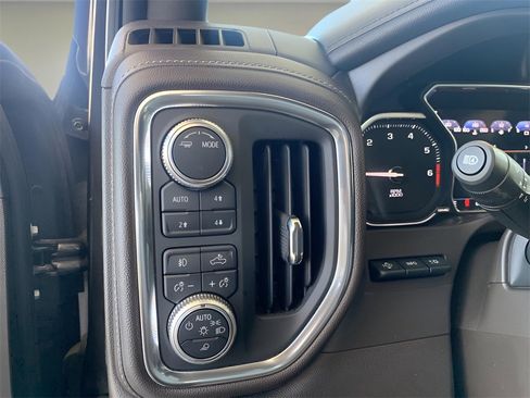 Used 2020 GMC Sierra 3500 SLT w/ SLT Premium Plus Package image 30