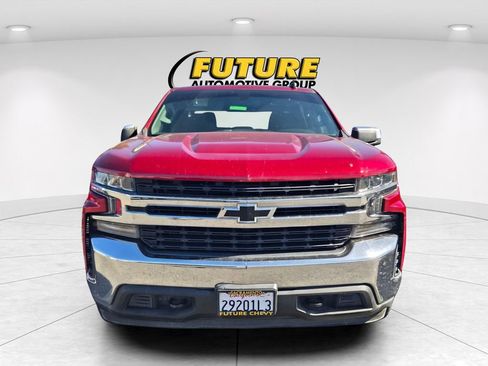 Used 2022 Chevrolet Silverado 1500 LT AWD/4WD image 2