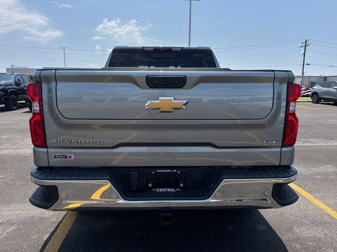 Used 2024 Chevrolet Silverado 1500 LTZ w/ Technology Package AWD/4WD image 5