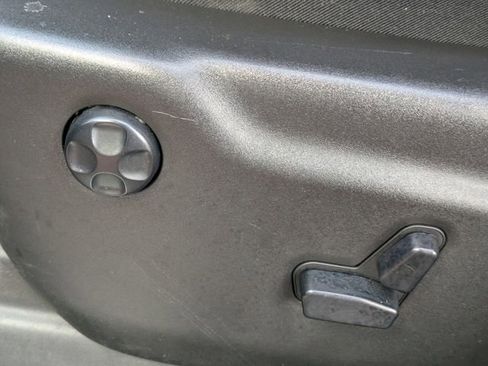 Used 2021 Jeep Grand Cherokee Limited w/ Luxury Group II image 22