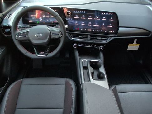 New 2026 Chevrolet Equinox EV RS image 4