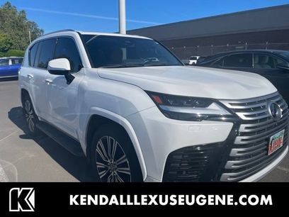 Used 2025 Lexus LX 600 4WD w/ Accessory Package (Z1)