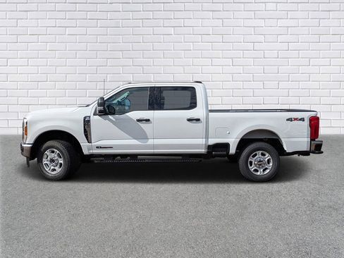 New 2026 Ford F250 XLT image 2